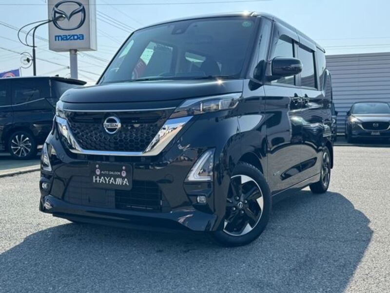 NISSAN ROOX