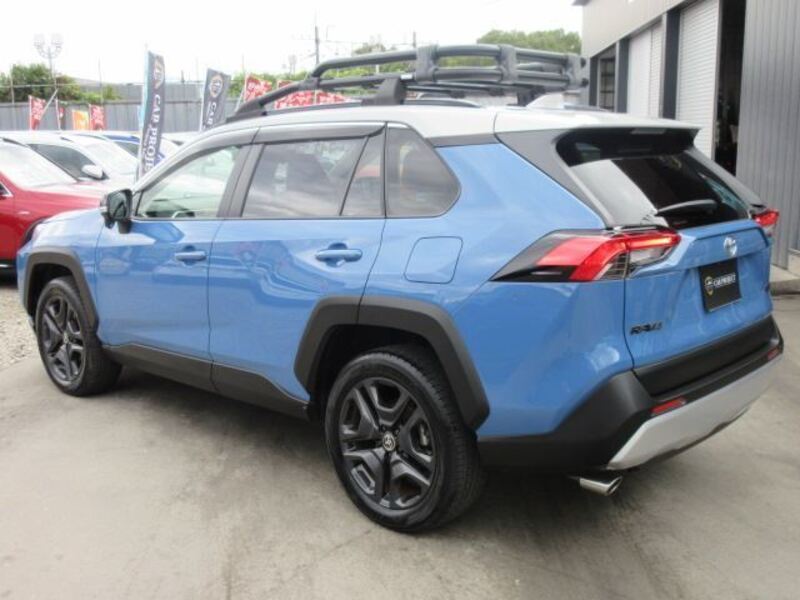 RAV4