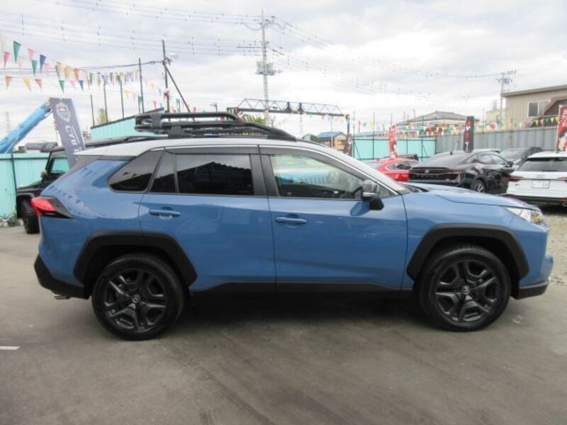RAV4