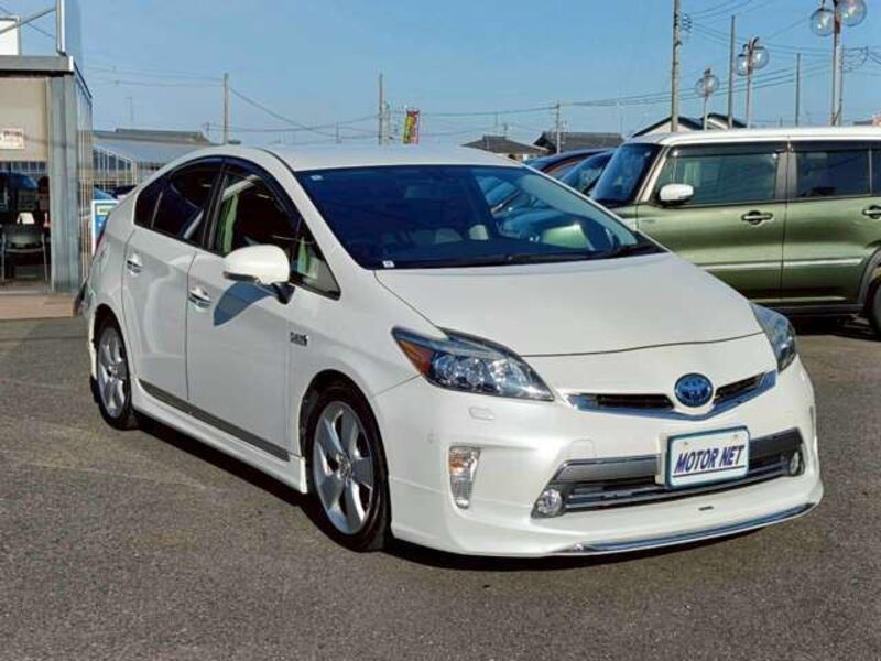 PRIUS PHV