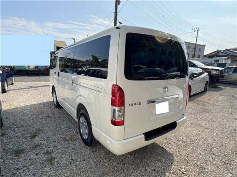HIACE VAN