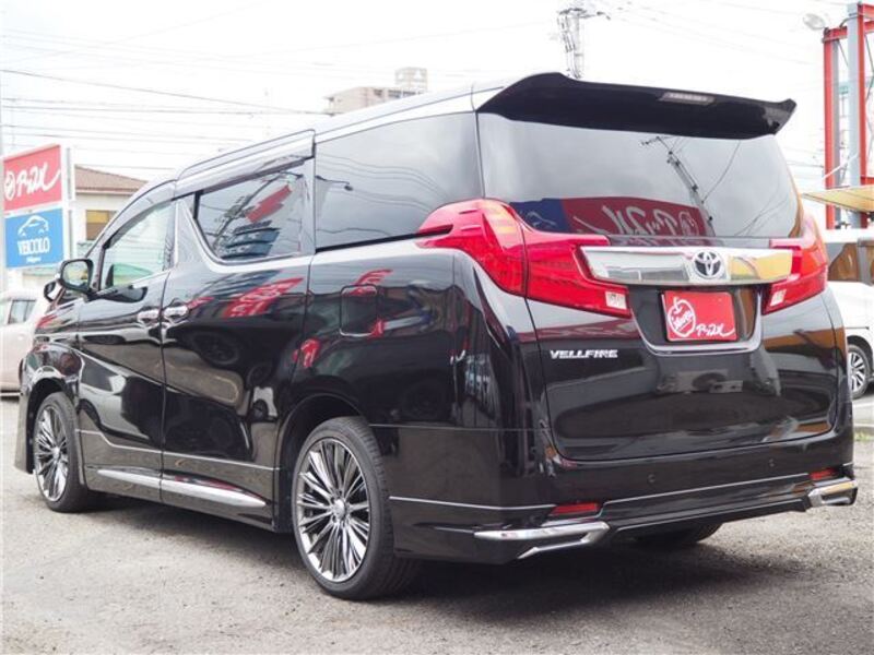 VELLFIRE