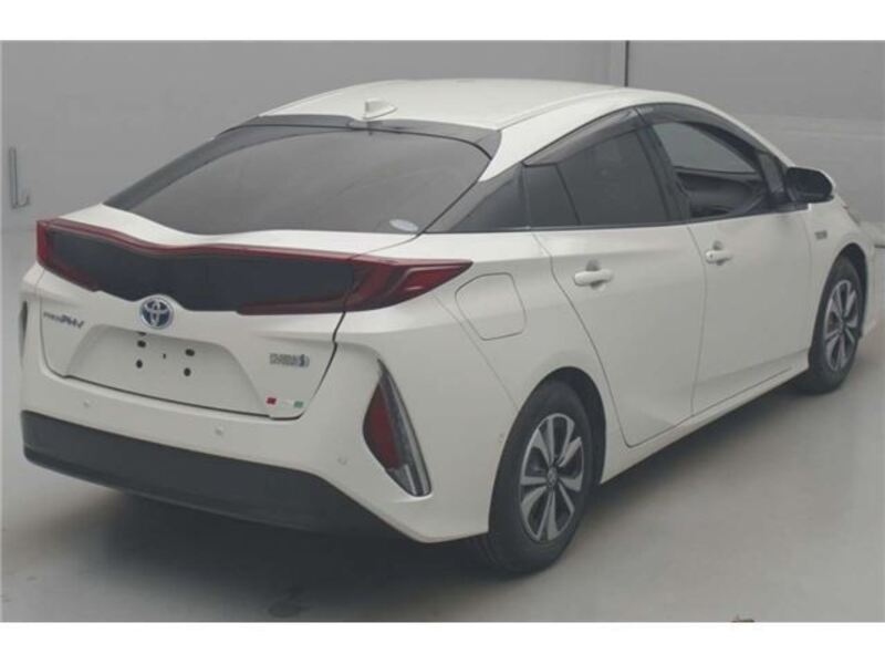 PRIUS PHV