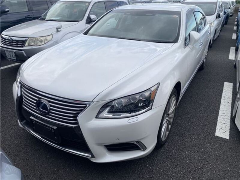 LEXUS LS