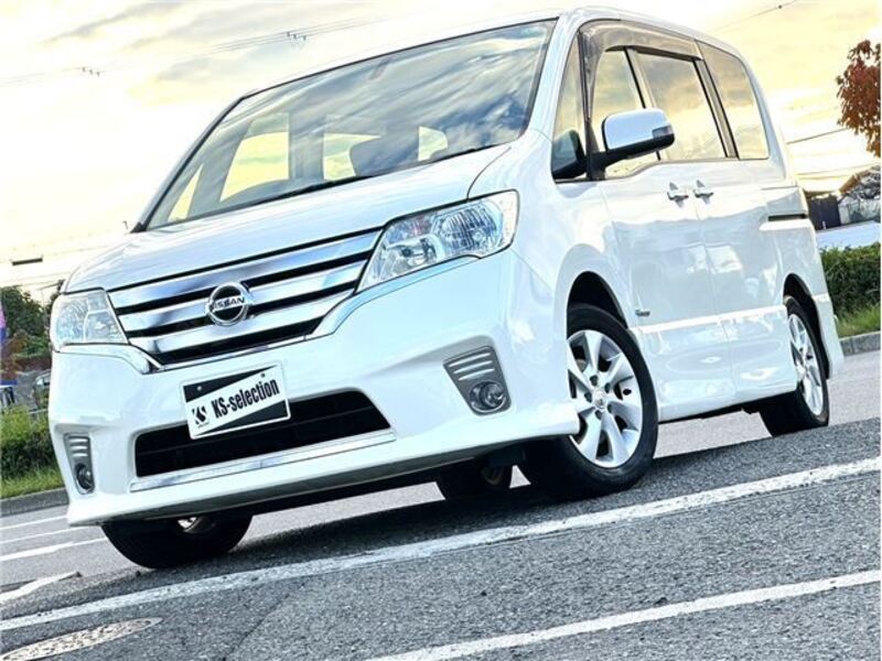 NISSAN SERENA