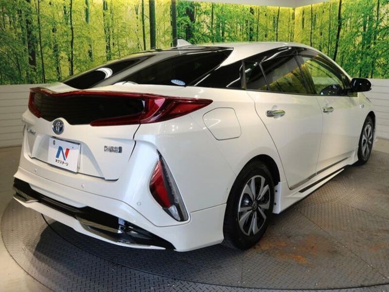 PRIUS PHV