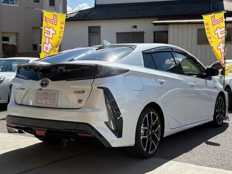 PRIUS PHV