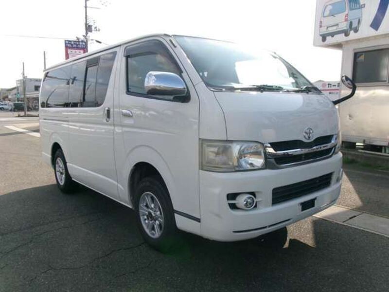 HIACE VAN