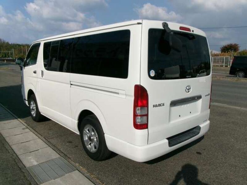 HIACE VAN