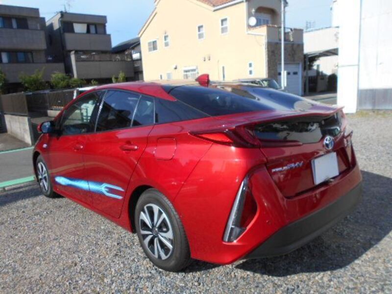 PRIUS PHV