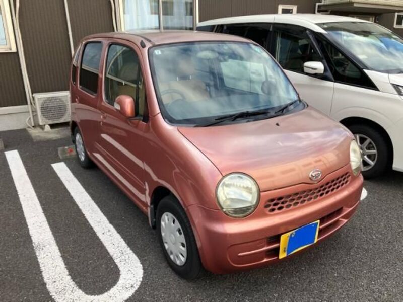 DAIHATSU MOVE LATTE