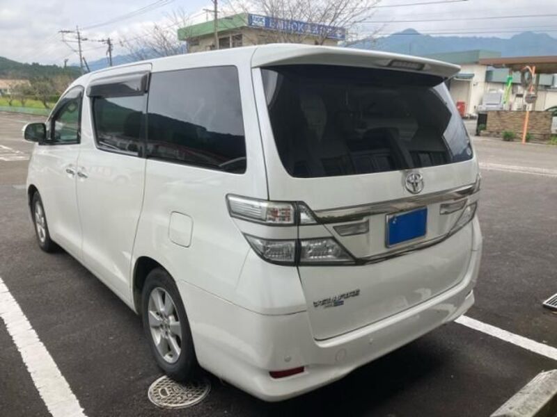 VELLFIRE
