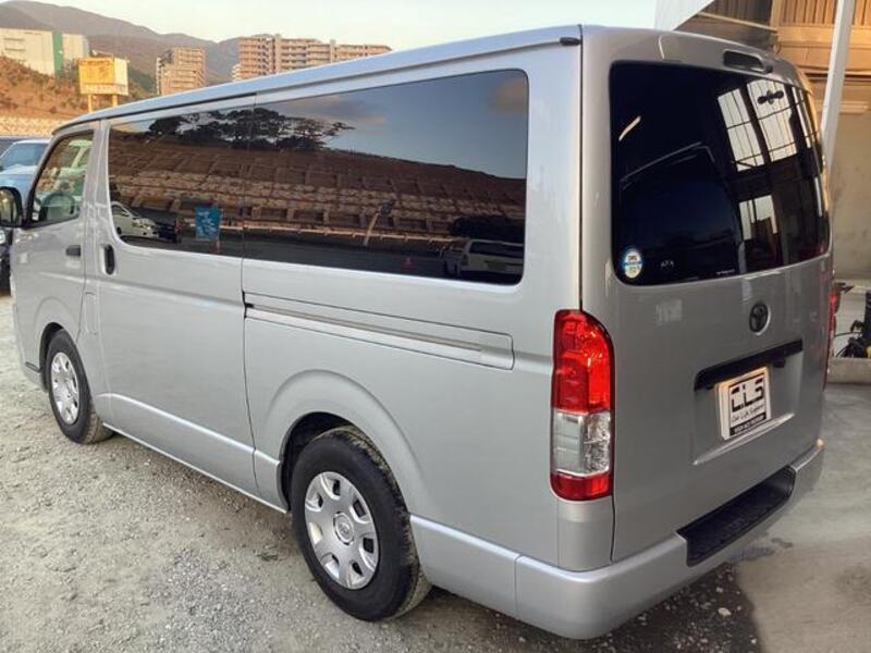 HIACE VAN