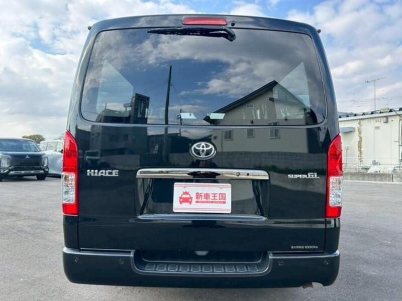 HIACE VAN