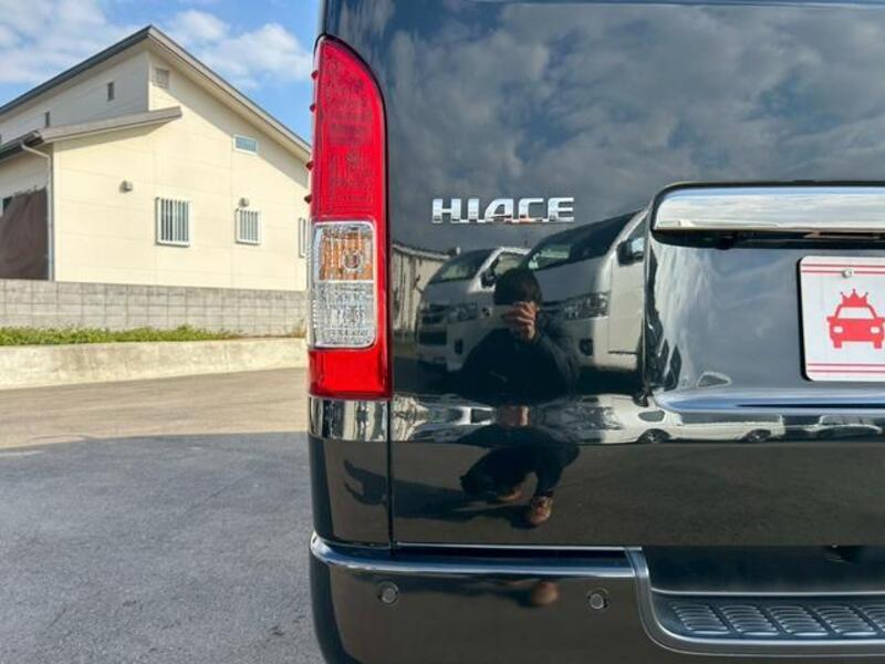 HIACE VAN