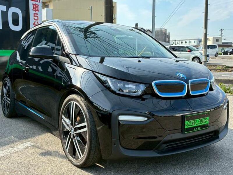 i3