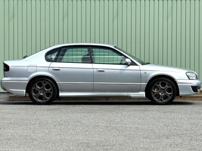 LEGACY B4