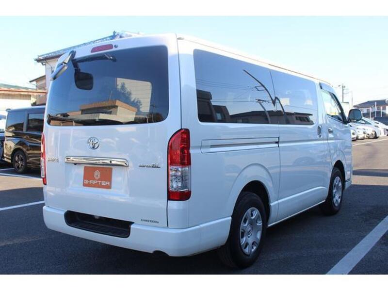 HIACE VAN