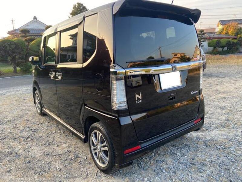 N BOX CUSTOM