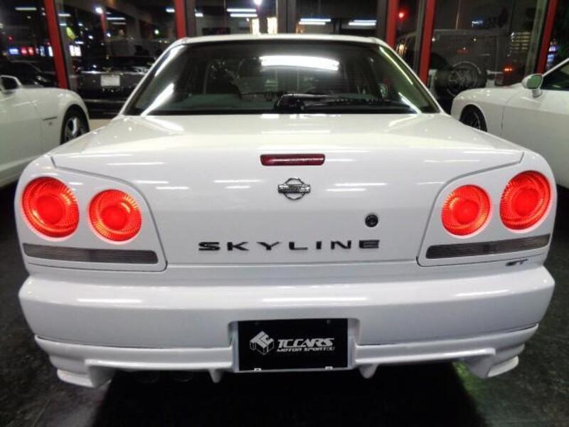 SKYLINE