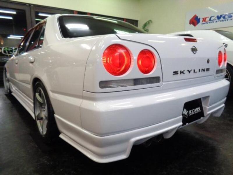 SKYLINE