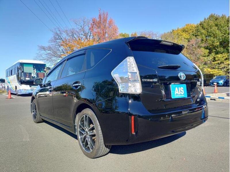 PRIUS ALPHA