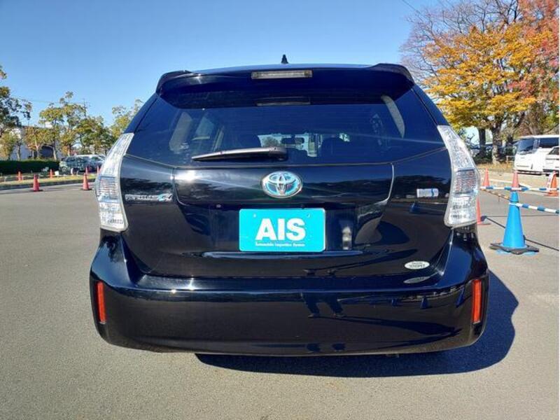 PRIUS ALPHA
