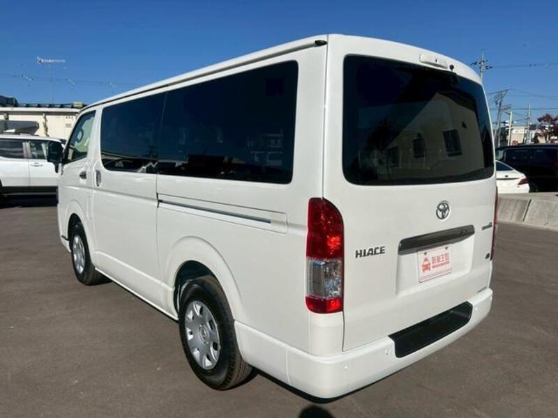 HIACE VAN