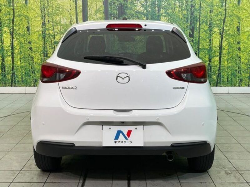 MAZDA2