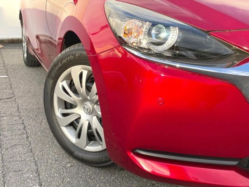 MAZDA2