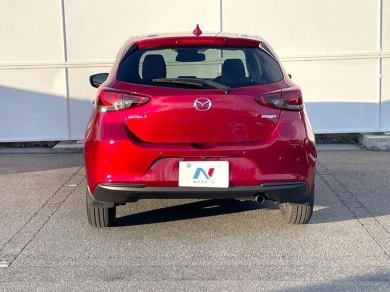 MAZDA2