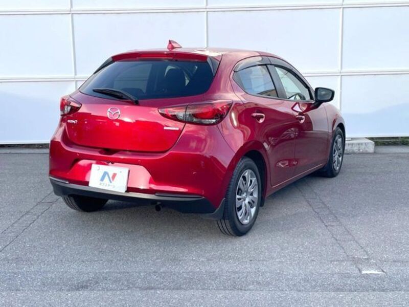 MAZDA2