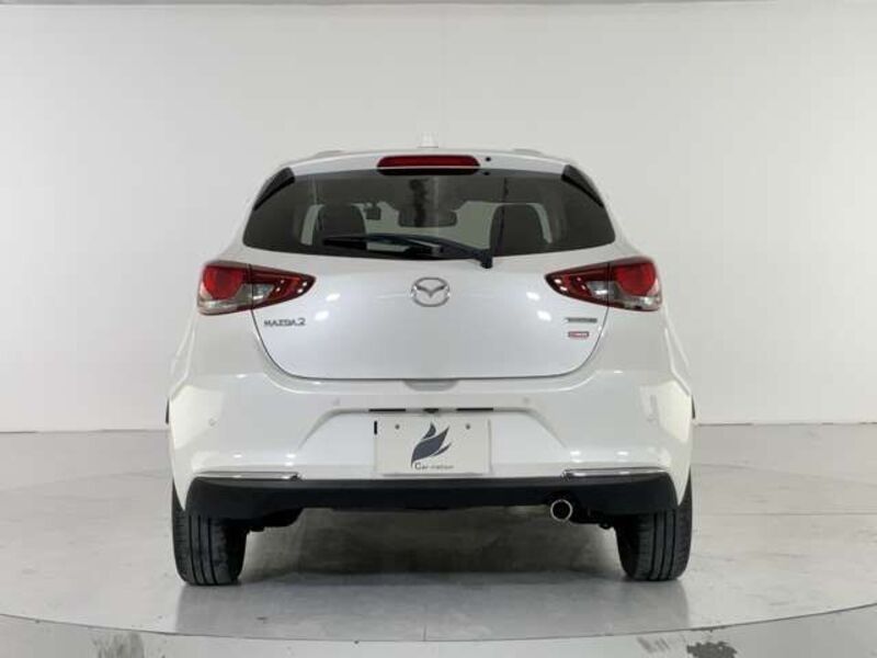 MAZDA2