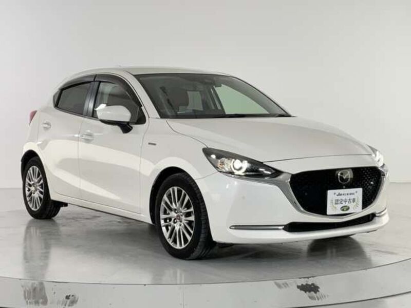 MAZDA2
