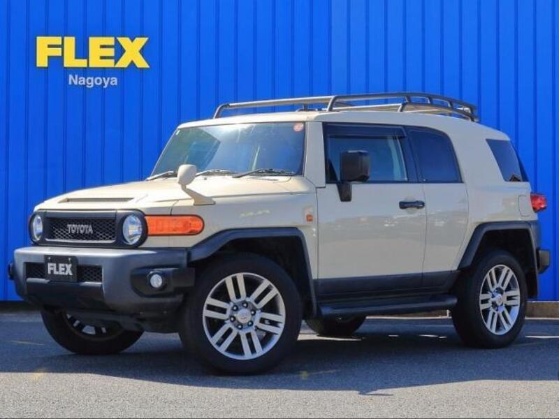 TOYOTA FJ CRUISER