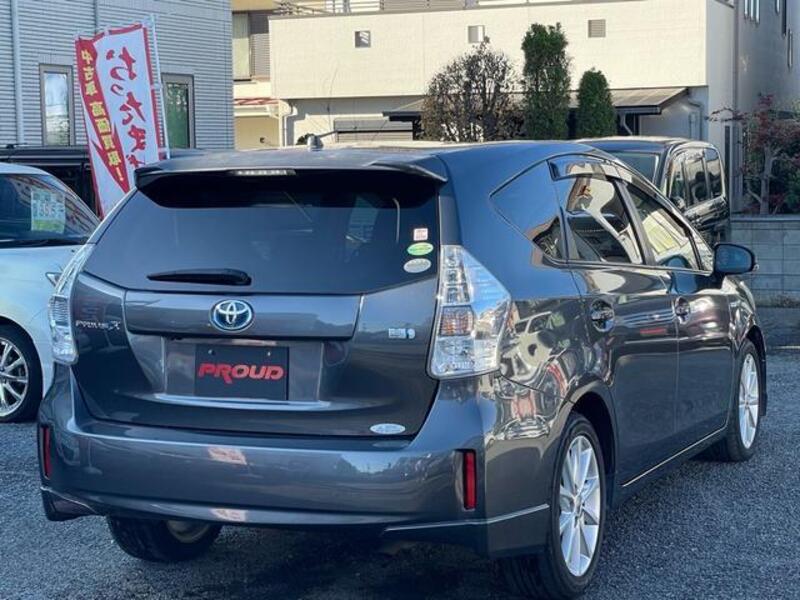 PRIUS ALPHA