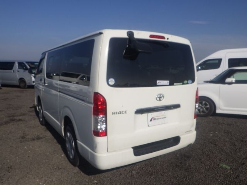 HIACE VAN
