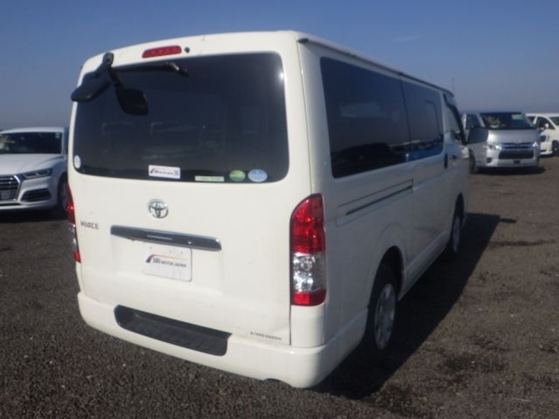 HIACE VAN