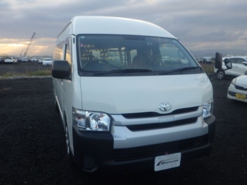 HIACE VAN