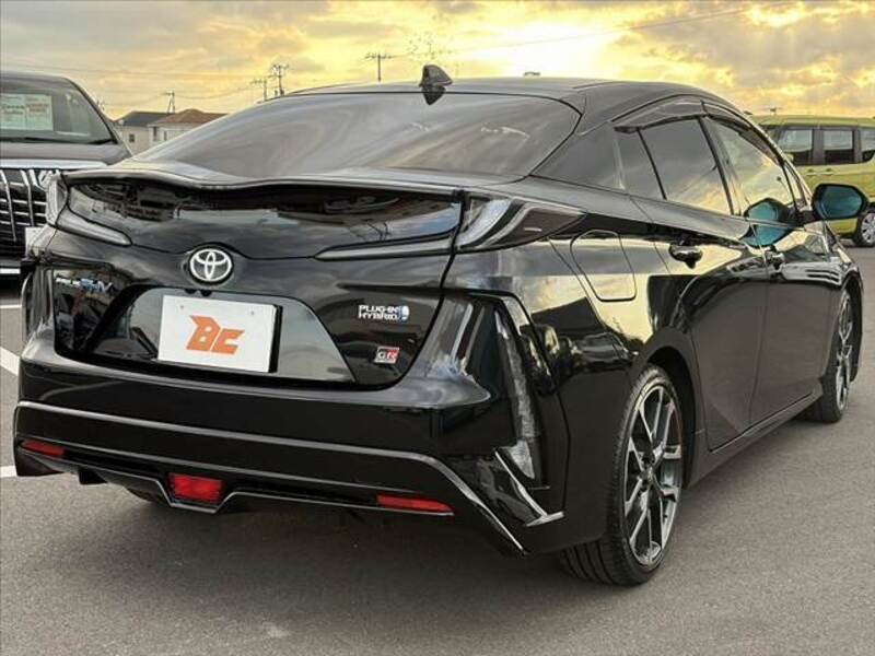 PRIUS PHV