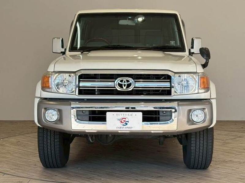 LAND CRUISER