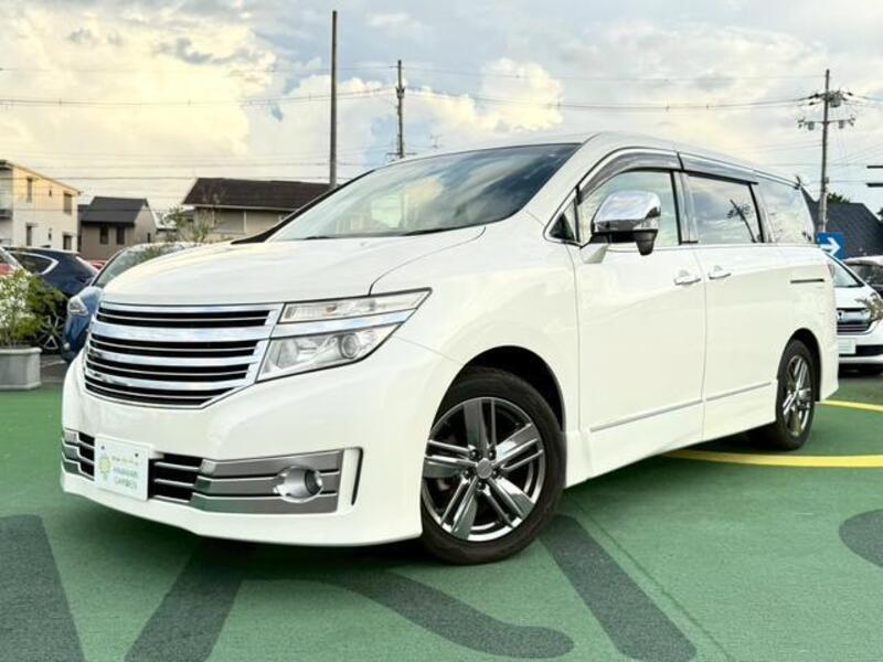 NISSAN ELGRAND