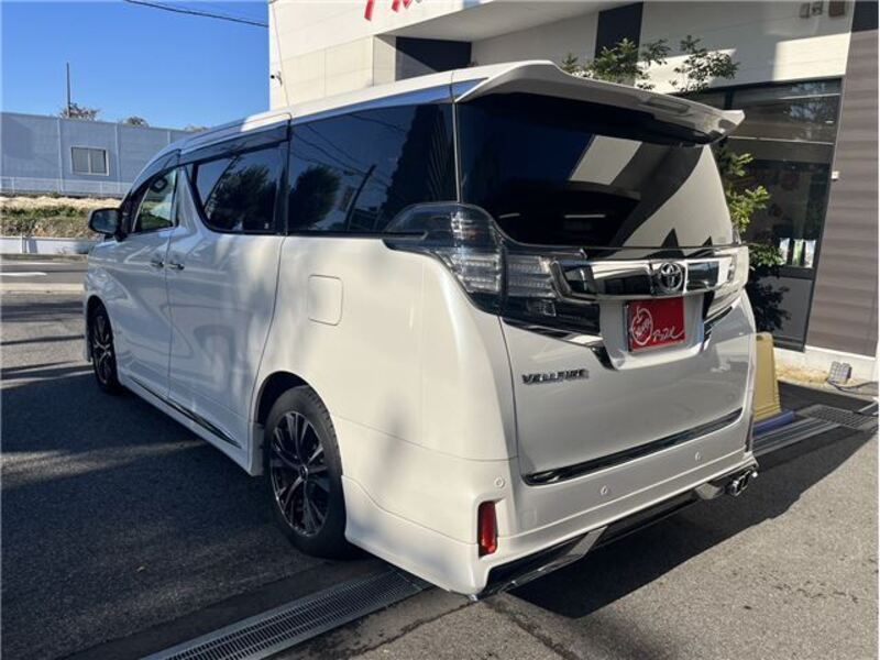 VELLFIRE