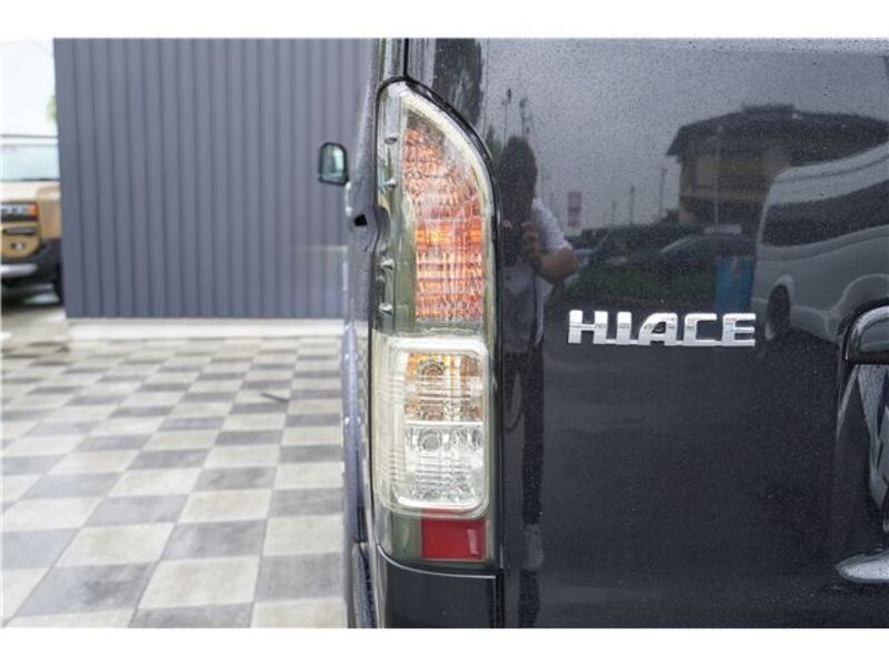 HIACE VAN