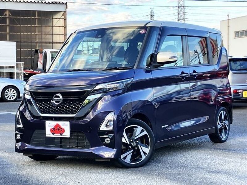 NISSAN ROOX