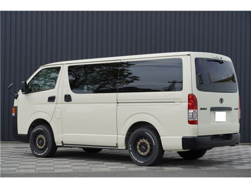 HIACE VAN