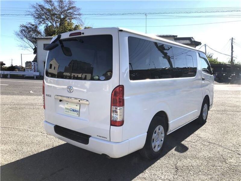 HIACE VAN