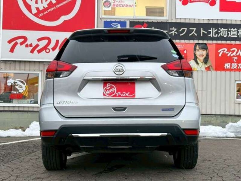 X-TRAIL