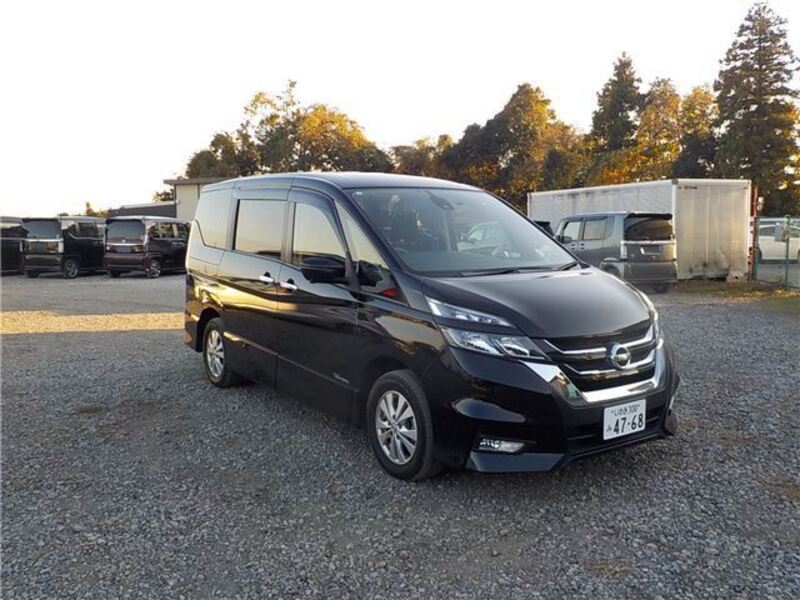 NISSAN SERENA