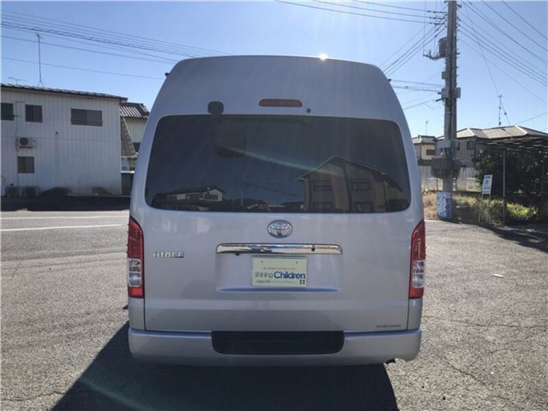 HIACE VAN